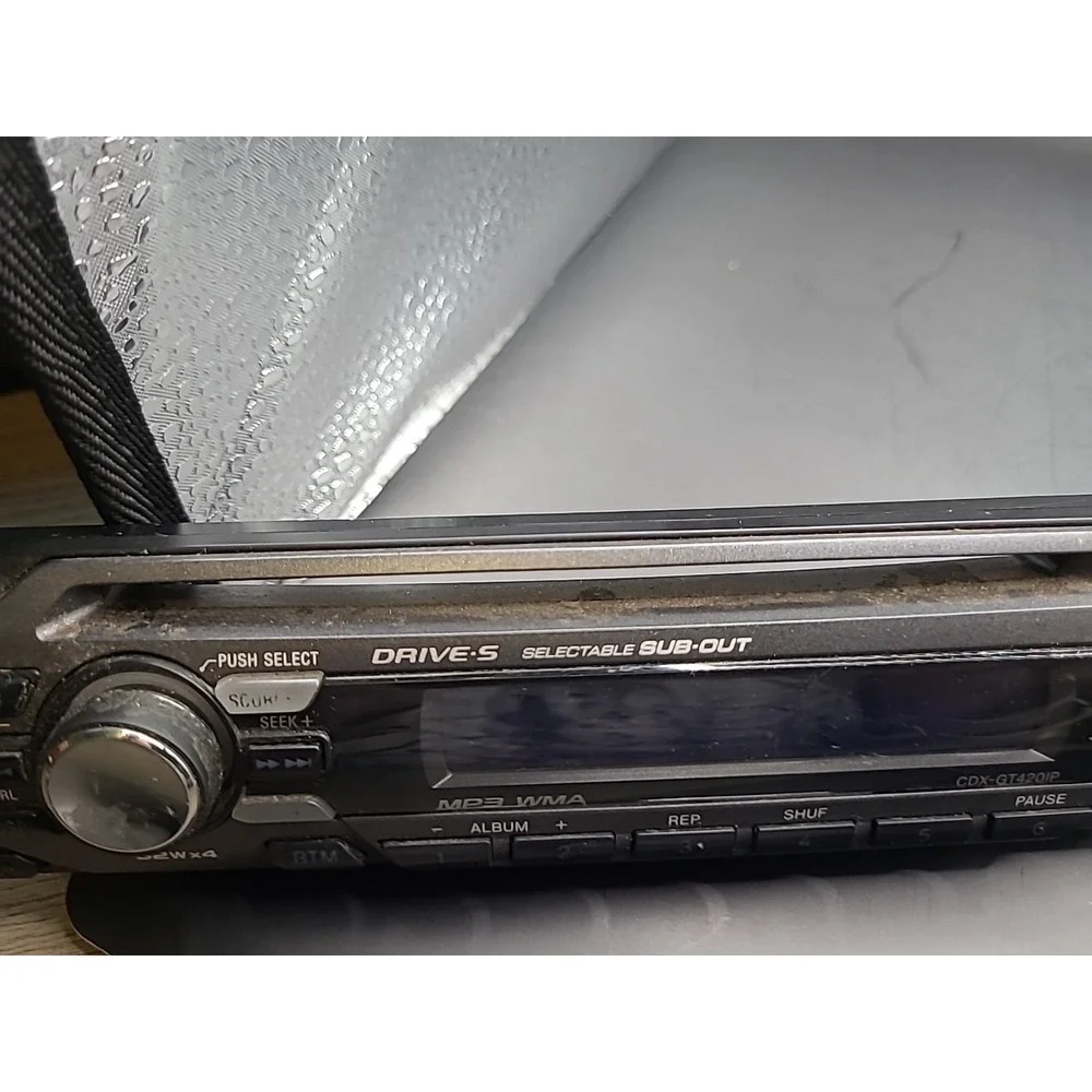 Sony CDX-GT421PW Radio Stereo Audio Faceplate 52wx4 Amp Xplod MP3 WMA‎
